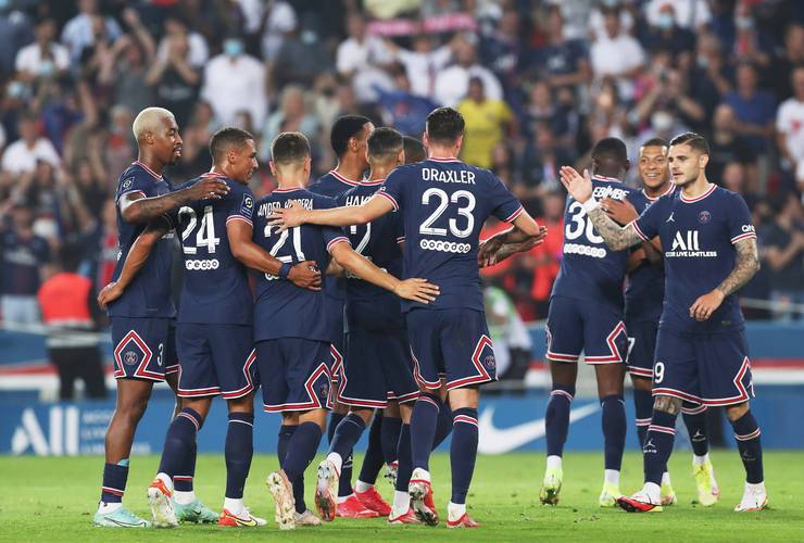 法甲焦点战：斯特拉斯堡主场迎敌，巴黎圣日耳曼剑指三分