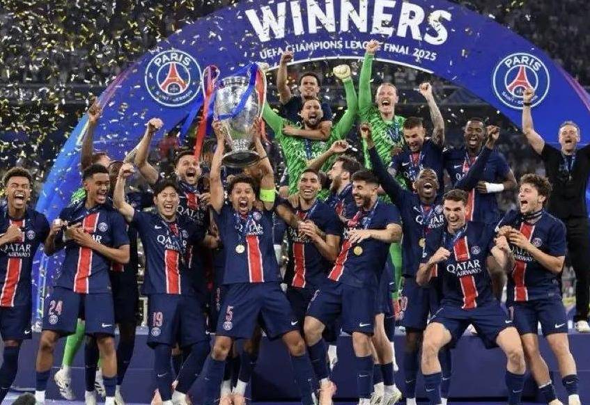 薪资暴跌90%！王钰栋放弃中超高薪，范志毅：欧洲才是真正舞台