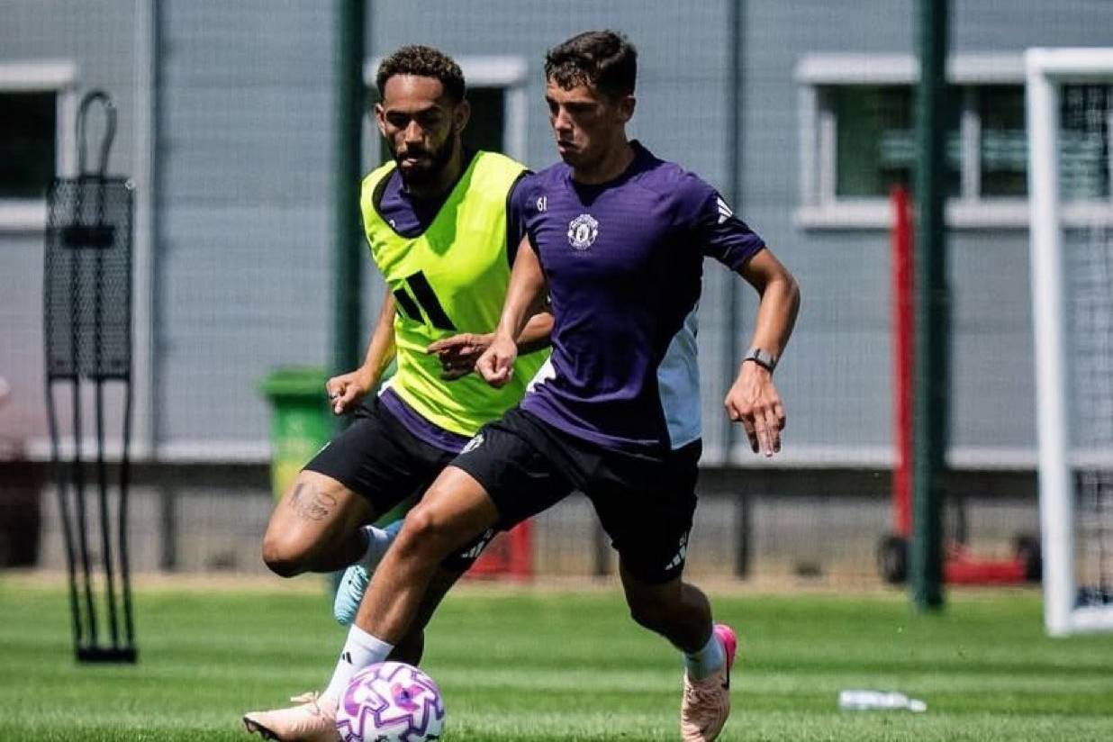 曼联青训福登入选战桑德兰大名单！两人复出，阿莫林面临50场魔咒